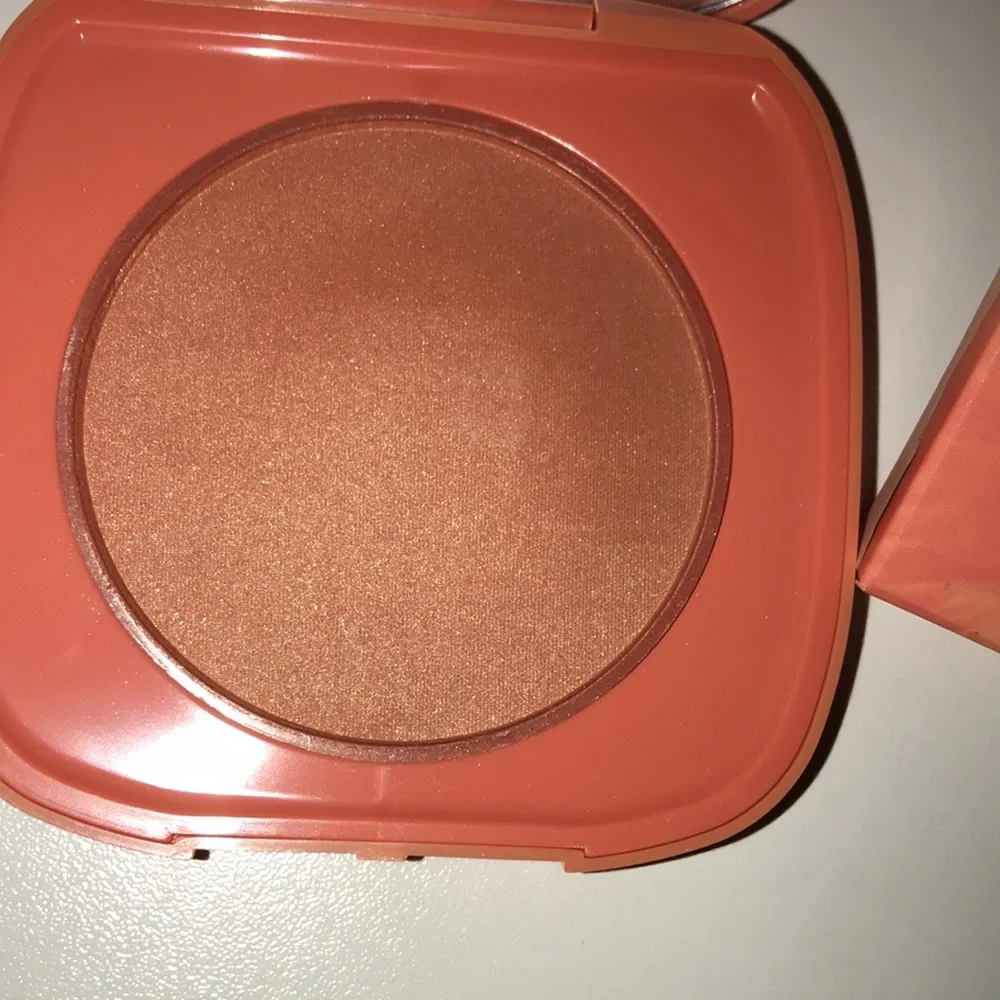 Brand new Colorpop pressed powder blush in outta sight